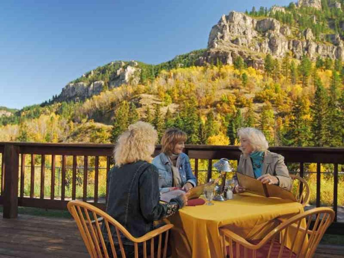 Spearfish Canyon Lodge Exterior photo